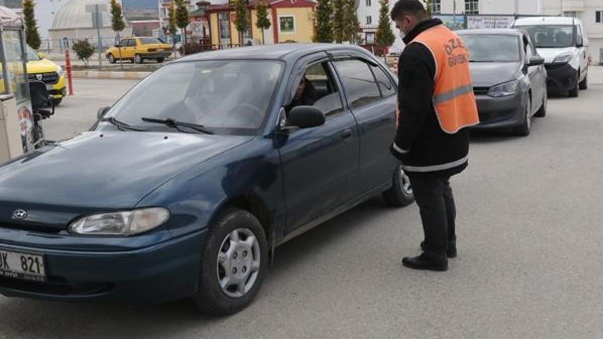 Araçlar tek tek durduruluyor! Corona virüs harici hasta alınmıyor