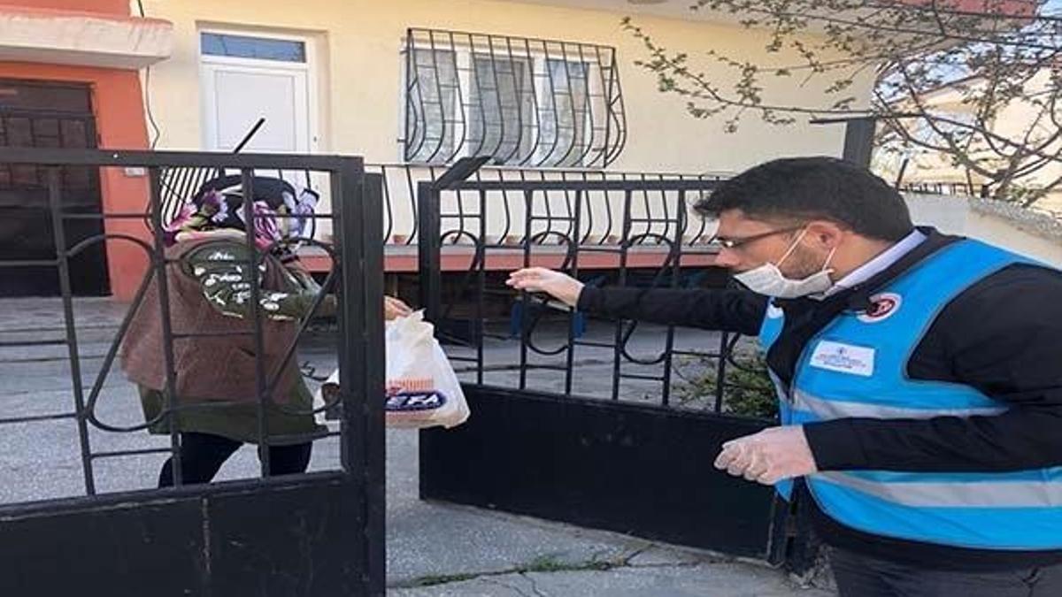 Ekmek nasıl dağıtılacak? Hafta sonu ekmek dağıtımı nasıl olacak? Fırından sokağa çıkma yasağında Ekmek nasıl alacağız, fırına gitmek serbest mi?