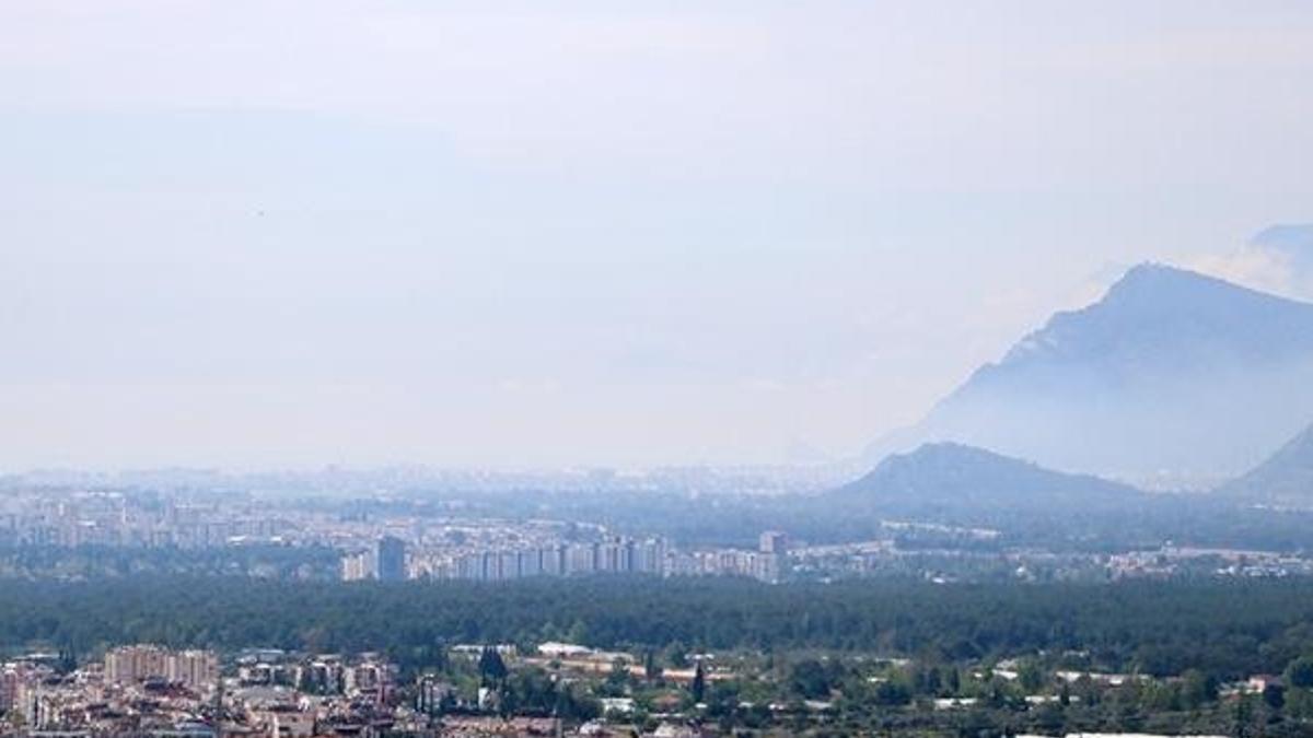 Antalya'yı nem bulutları kapladı