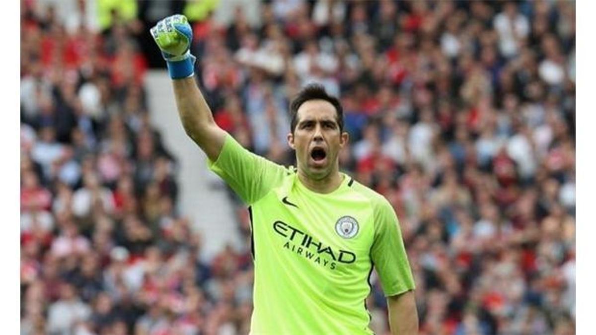 Beşiktaş'ta kale için yeni aday Claudio Bravo