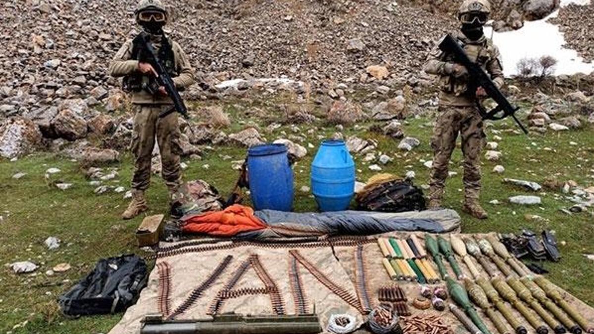 PKK'nın silah ve mühimmatı ele geçirildi