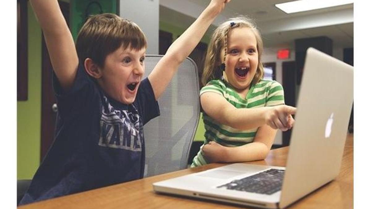 Çocuklar için evde 23 Nisan etkinlikleri! İnternette dijital 23 Nisan etkinlikleri