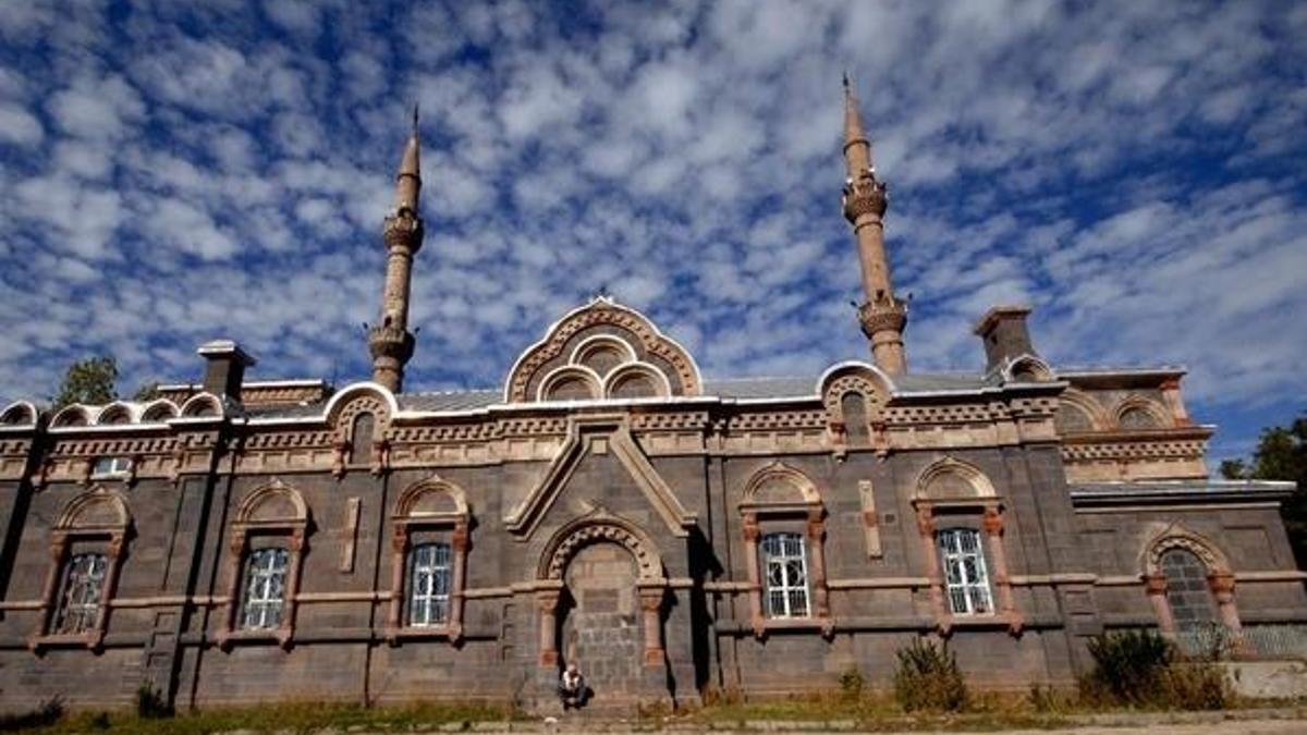 Kars imsak vakti ve iftar vakti ne zaman? İlk iftar ve ilk sahur saat kaçta? İşte Kars Ramazan İmsakiyesi 2020