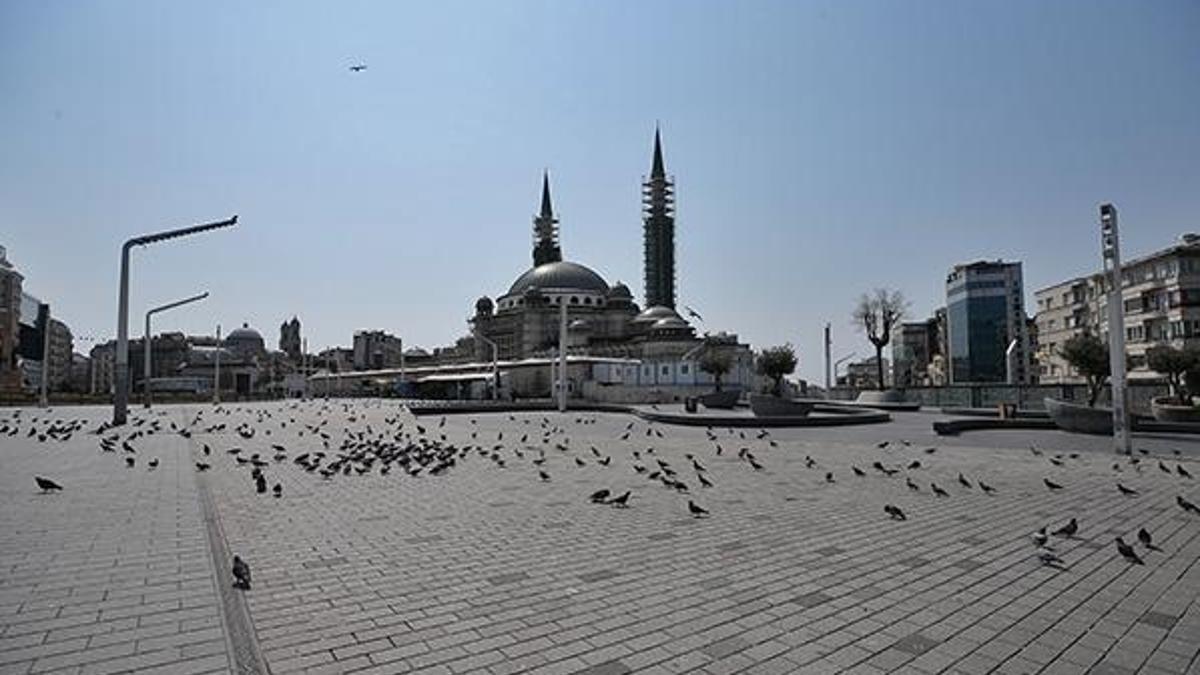 Kargo firmaları sokağa çıkma yasağında açık mı? 23, 24 Nisan ve hafta sonu kargolar çalışıyor mu? İşte İçişleri Bakanlığı sokağa çıkma yasağı genelgesi...