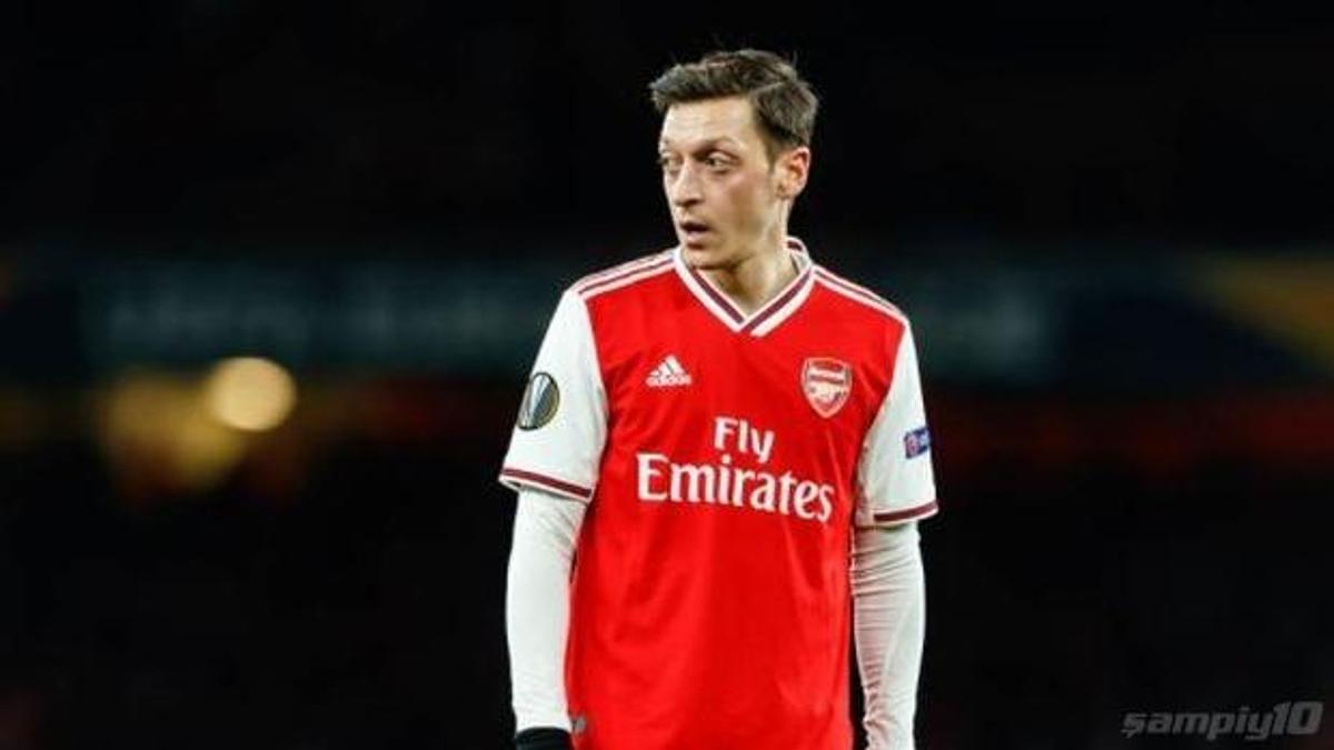 Mesut Özil Arsenal'den ayrılmak üzere! Yeni durağı ABD