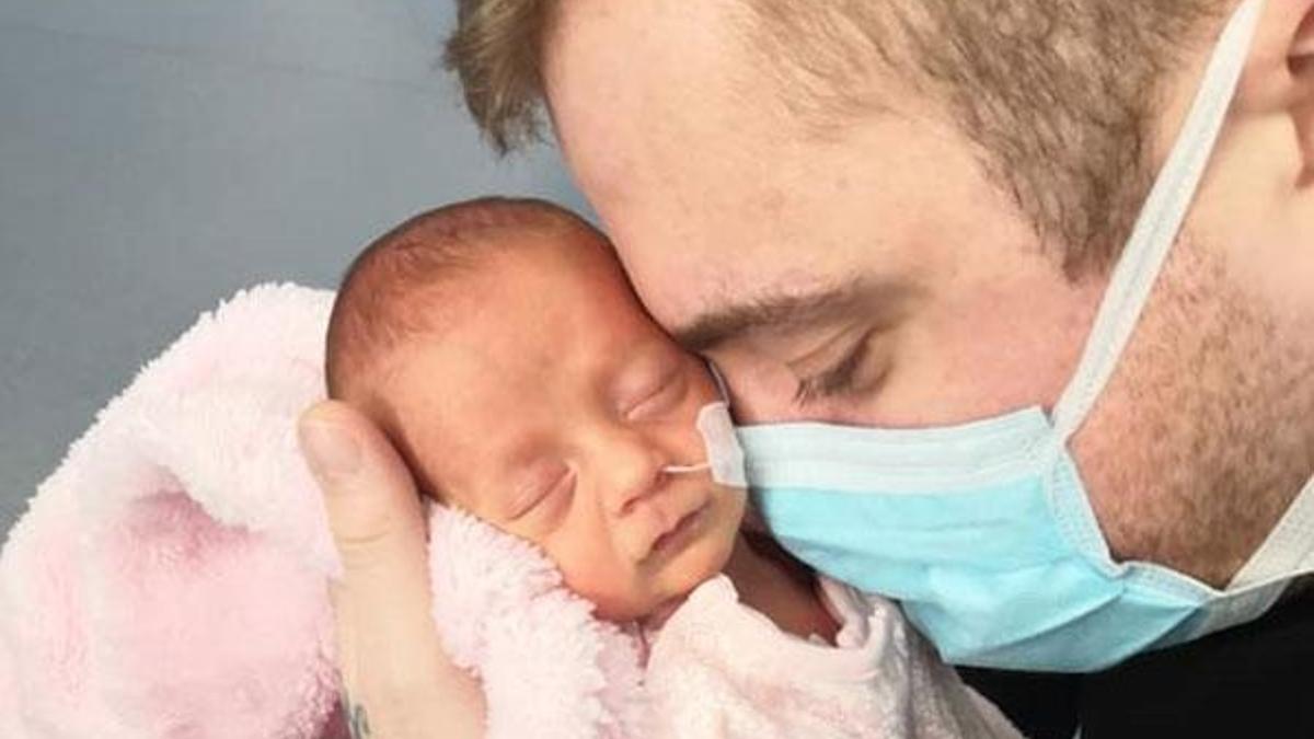 Corona virüse yakalanan prematüre bebek iyileşti