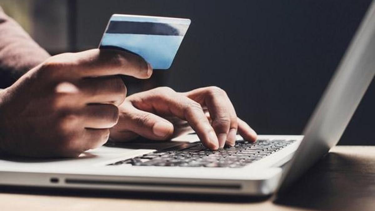 Corona sebebiyle internetten alışveriş yüzde 40 arttı