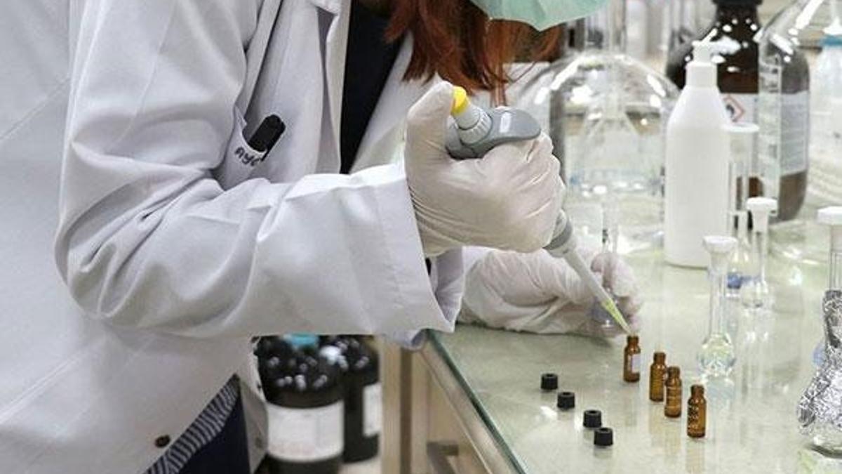 Türkiye'de 6 üniversite Kovid-19'a aşı bulmaya çalışıyor
