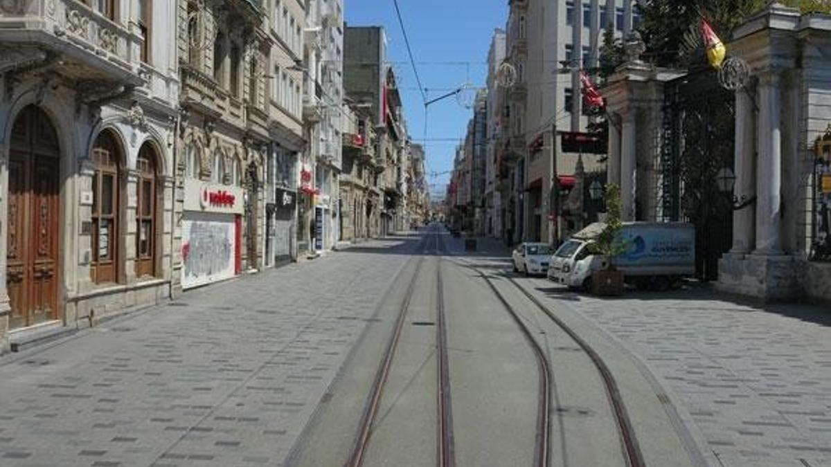 Türkiye kademeli olarak normalleşmek için hazırlıklara başladı