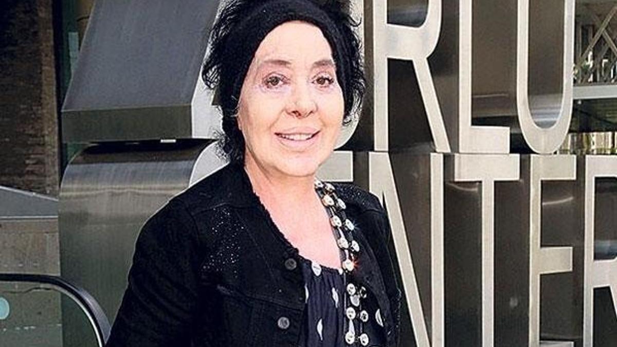 Son dakika... Nur Yerlitaş hayatını kaybetti