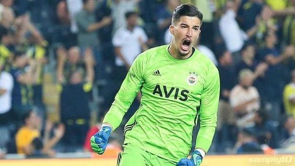 Sheffield United, Fenerbahçe'den Altay Bayındır'ın peşinde