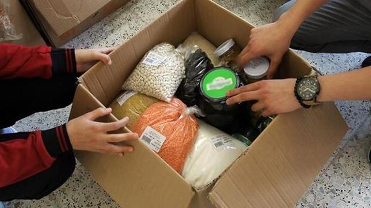 İhtiyaç sahiplerine 10 bin 'Ramazan Dayanışma Paketi'
