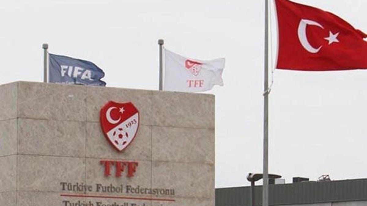Süper lig maçları ne zaman başlıyor? Sağlık Bakanı'ndan flaş süper lig açıklaması!