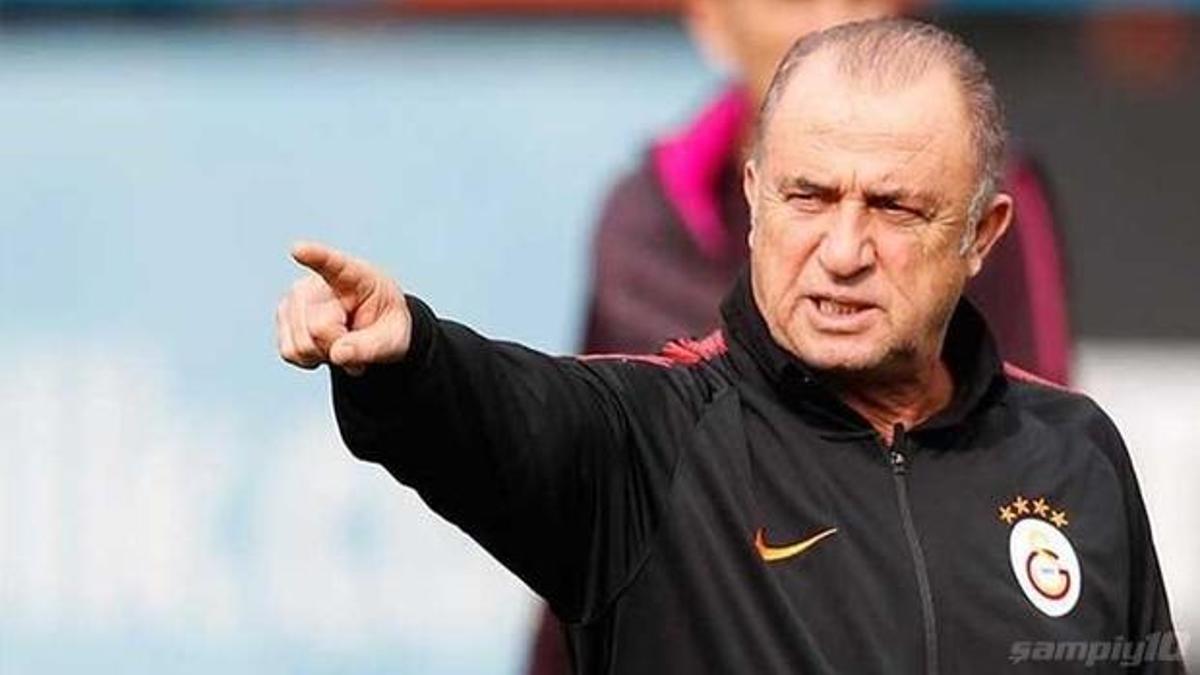 Galatasaray'da flaş gelişme! Fatih Terim o ismin biletini kesti...