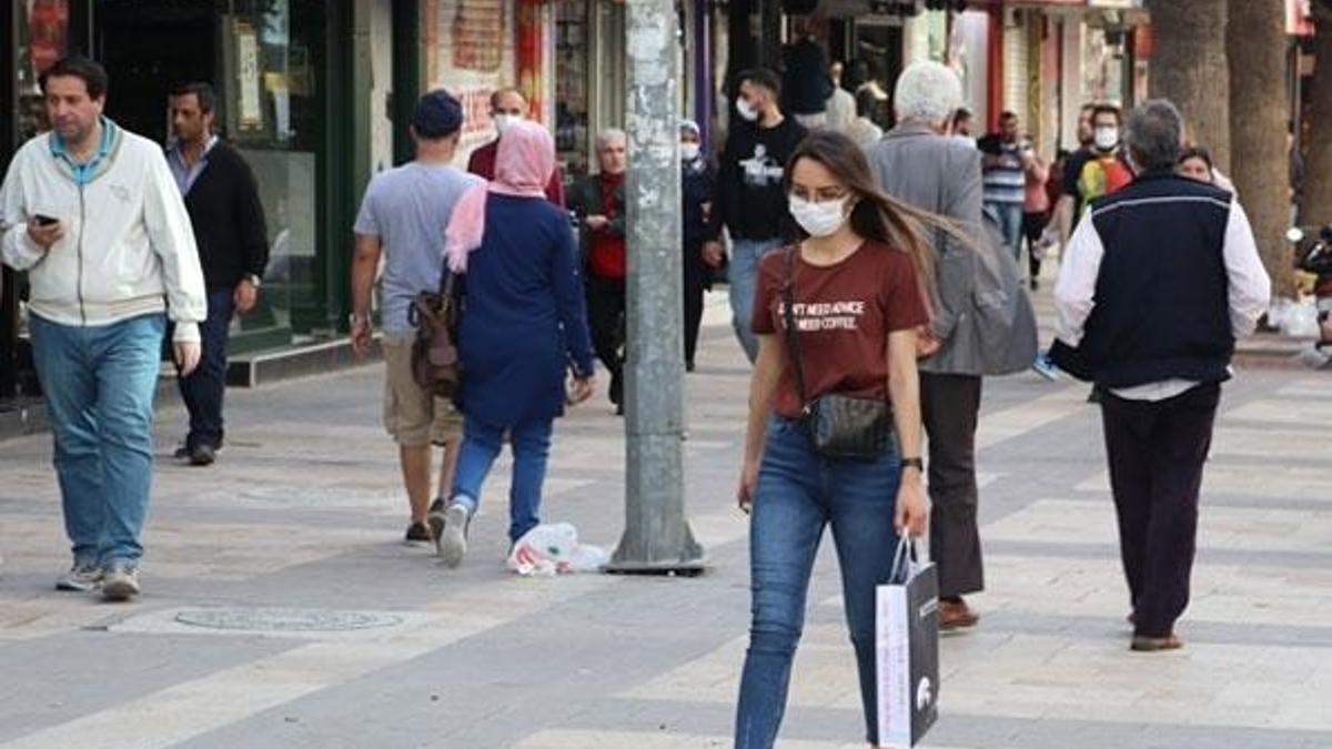 Son dakika gelişmesi! 4 günlük sokağa çıkma kısıtlamasında 6 kent muaf tutuldu