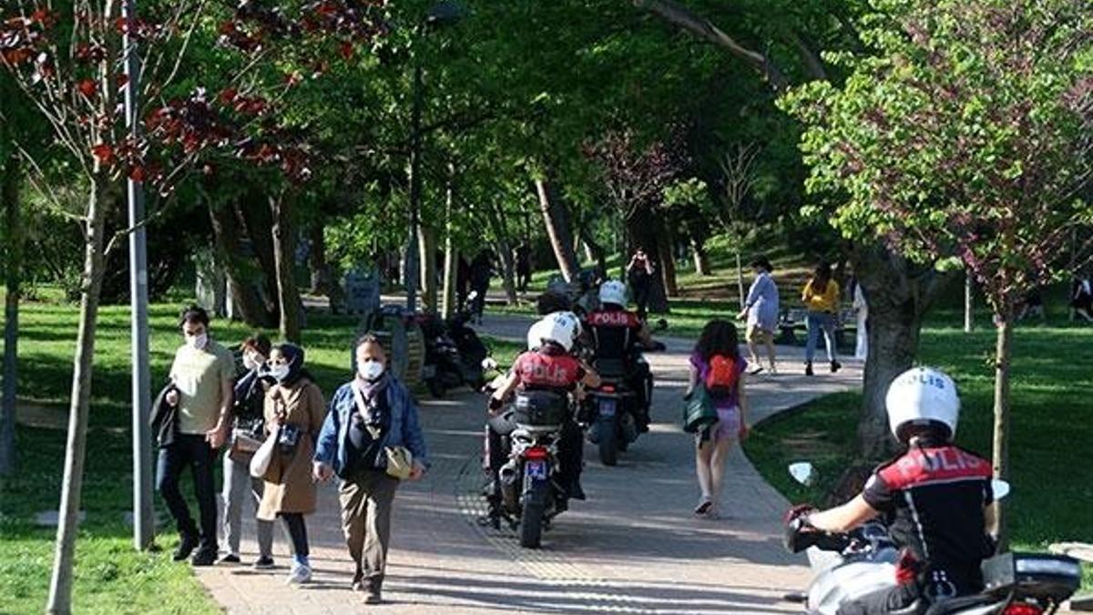 Yasak dinlemediler! Maçka Parkı'na akın ettiler