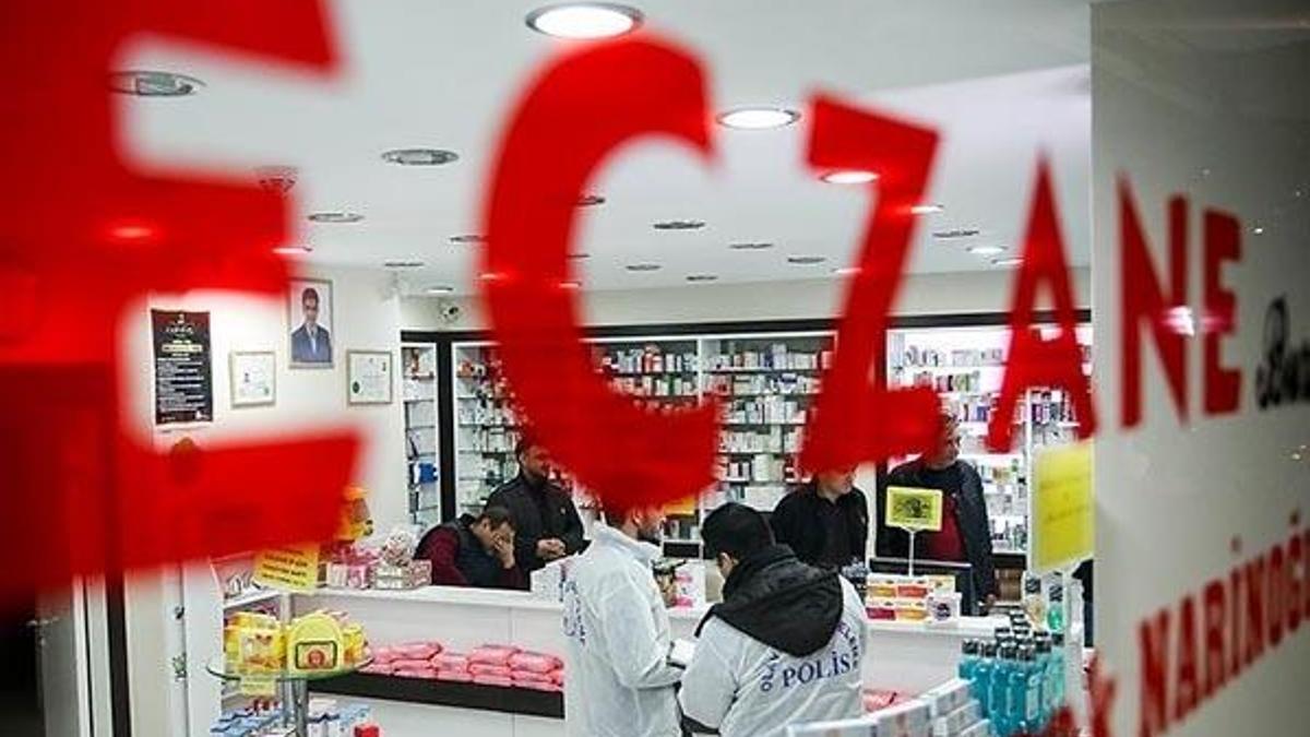 Bugün eczaneler açık mı? 4 günlük yasakta eczaneler açık mı?