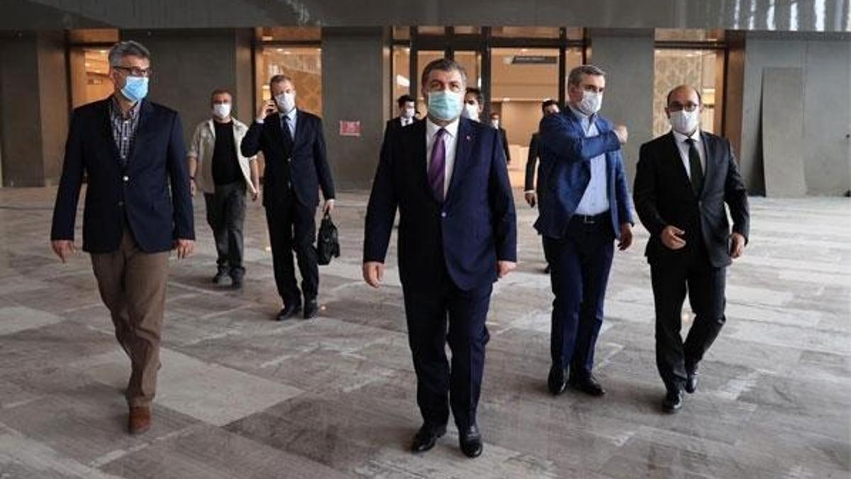 Bakan Koca müjdeyi verdi! 'Başakşehir Şehir Hastanemizin açılışı önümüzdeki Perşembe günü'