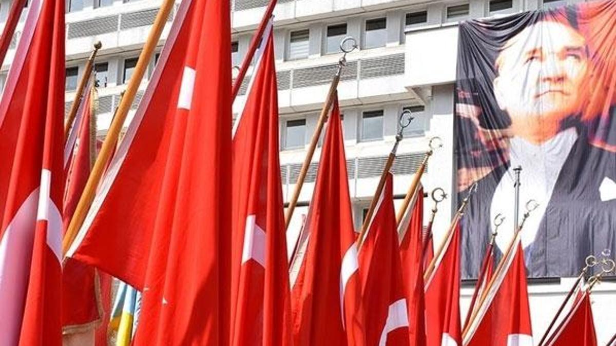 19 Mayıs coşkusu evlere taşınacak