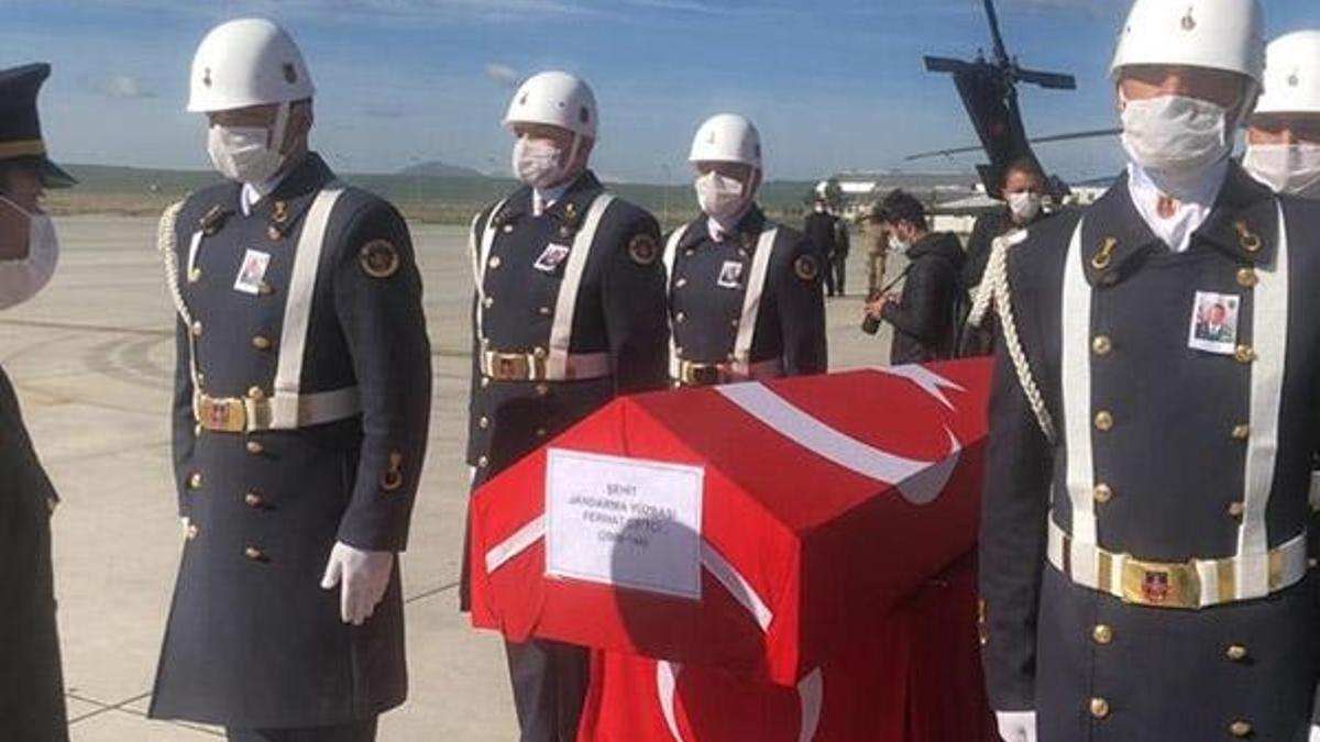 Şehit Yüzbaşı Ferhat Çiftçi, dualarla memleketine uğurlandı