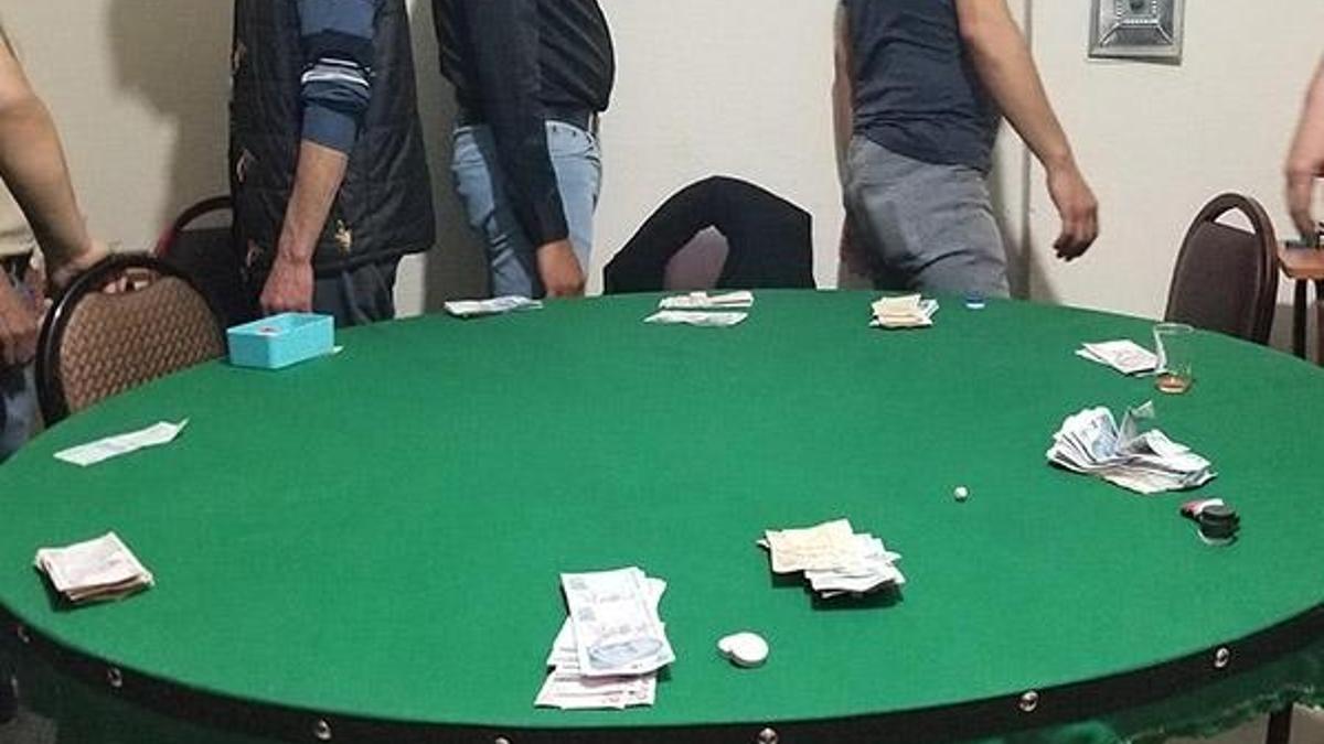 Jandarma ihbarla harekete geçti! 8 kişi yakalandı, 35 bin lira ceza...