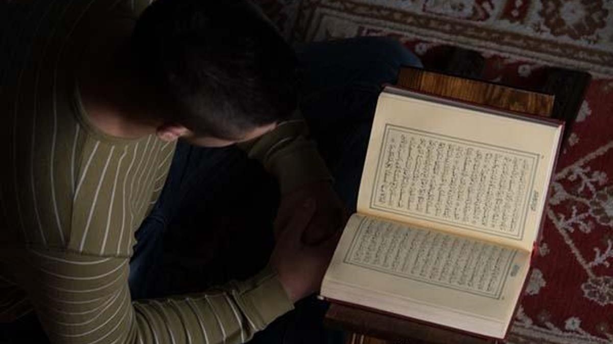 Kadir gecesi yapılacak ibadetler nelerdir? Kadir gecesi peygamberimiz nasıl ibadet ederdi? İşte Kadir gecesi okunacak dua ve kılınacak namaz…