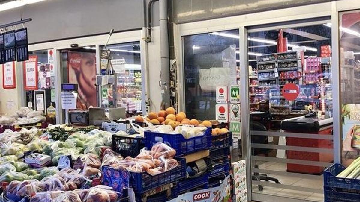 Marketler saat kaç arası açık? Sokağa çıkma yasağında marketler kaça kadar açık? 19 Mayıs marketlerin çalışma saatleri…