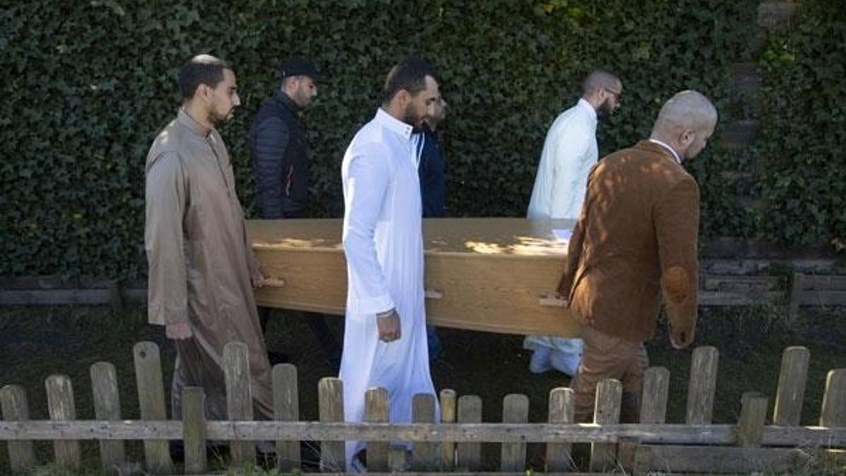 Hollanda'da Kovid-19'dan ölenlerin sayısı 5 bin 748'e yükseldi