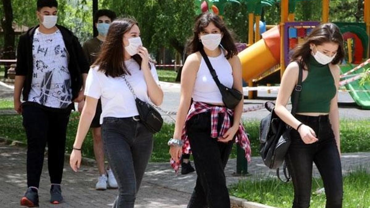 Bilim Kurulu Üyesi Yamanel yanıtladı! 'Ne zamana kadar maske takacağız?'