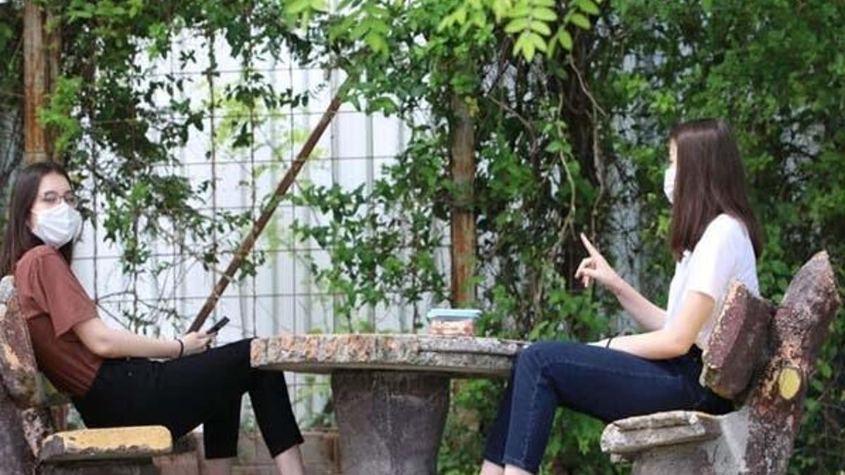 15 20 yaş arası izin saatleri! 22 Mayıs Cuma günü 15 20 yaş arası gençler saat kaçta sokağa çıkacak?