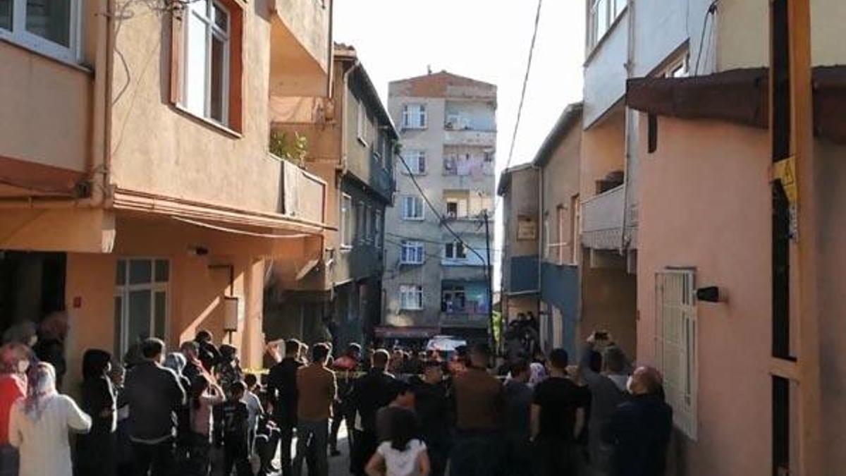 Evinin terasından düşen kişi hayatını kaybetti