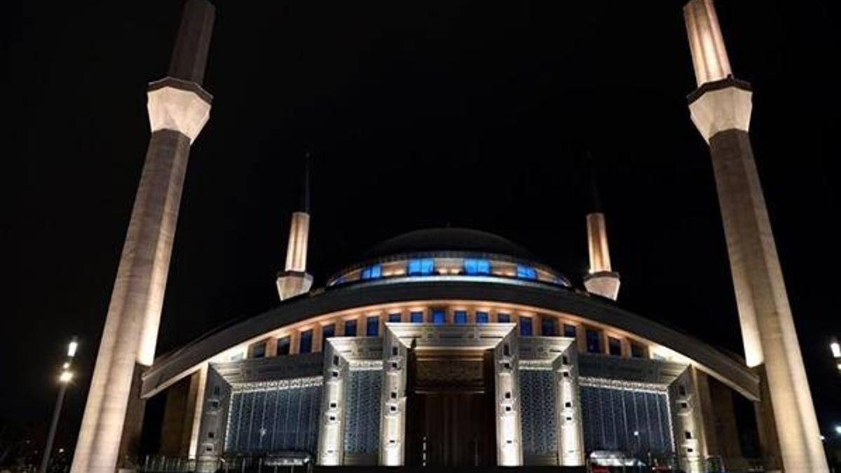 İçişleri Bakanlığı'ndan camilerin ibadete açılmasına ilişkin genelge
