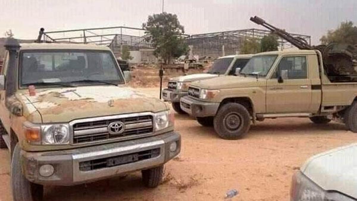 Libya Ordusu, Yermük  ve Hamza Askeri Kamplarını ele geçirdi...