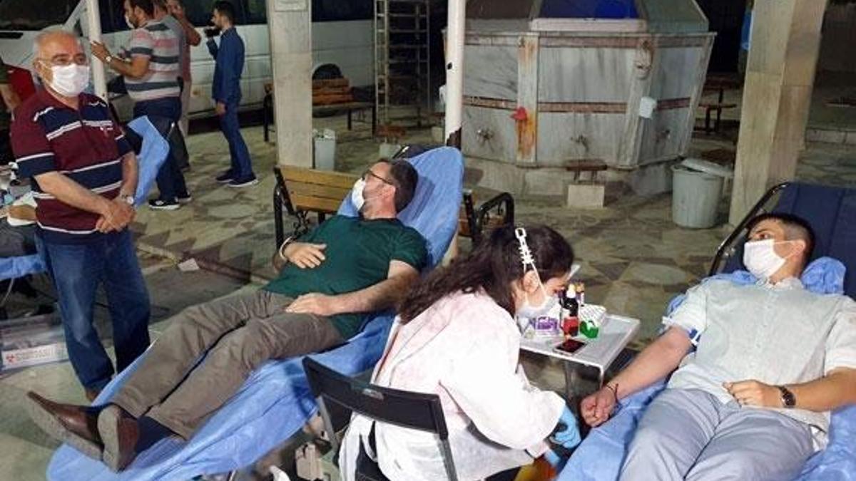 Din görevlileri kan bağışında bulundu