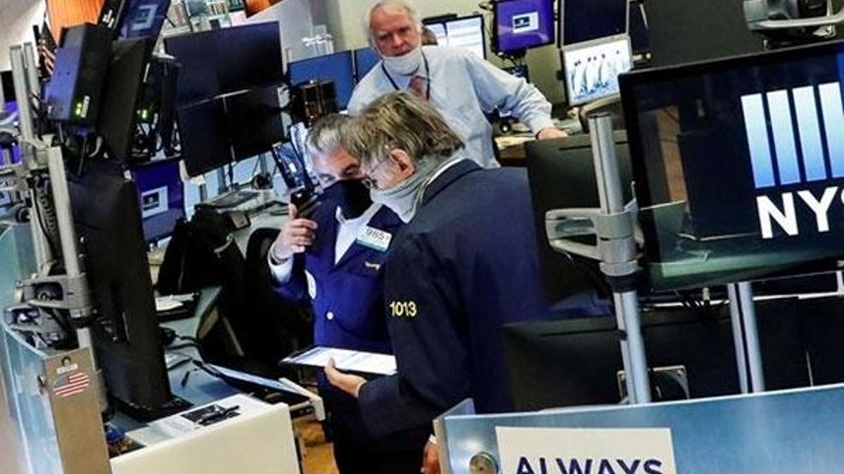 New York Borsası'nda seans salonu 2 ay aradan sonra açıldı
