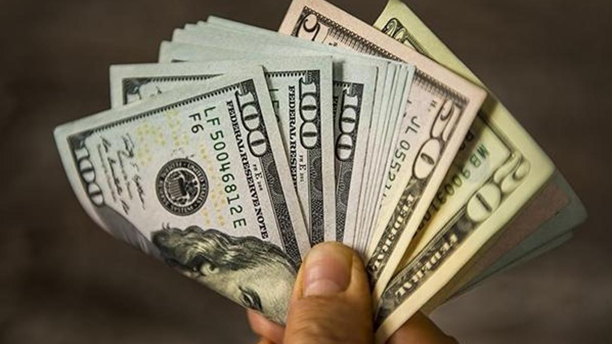 Dolar sert düştü! İşte son rakamlar...