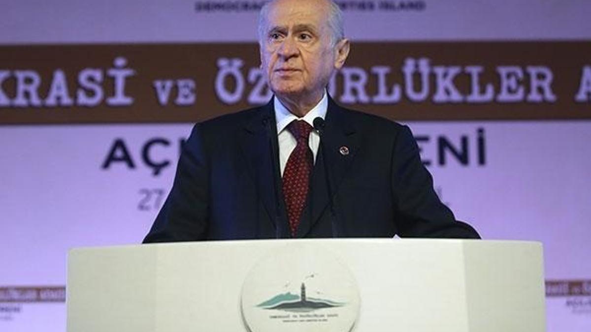 MHP lideri Bahçeli: Milletin cesur yüreğini yenemeyecekler