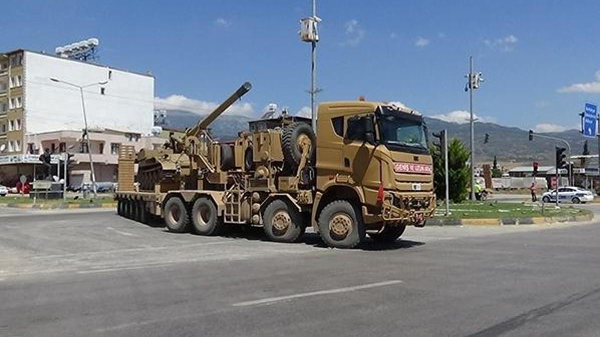 Sınıra obüs ve askeri personel sevkiyatı