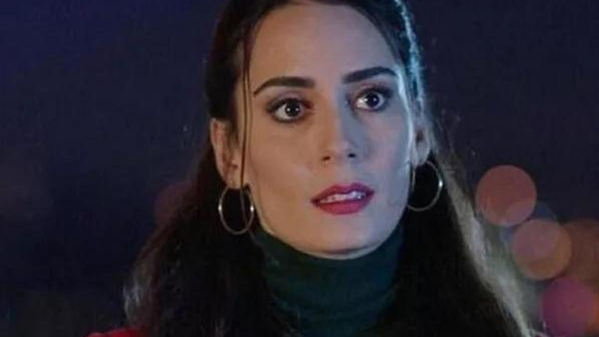 Melisa Sözen'i çıldırtan yorum! 'Ulan büzük dudak...'