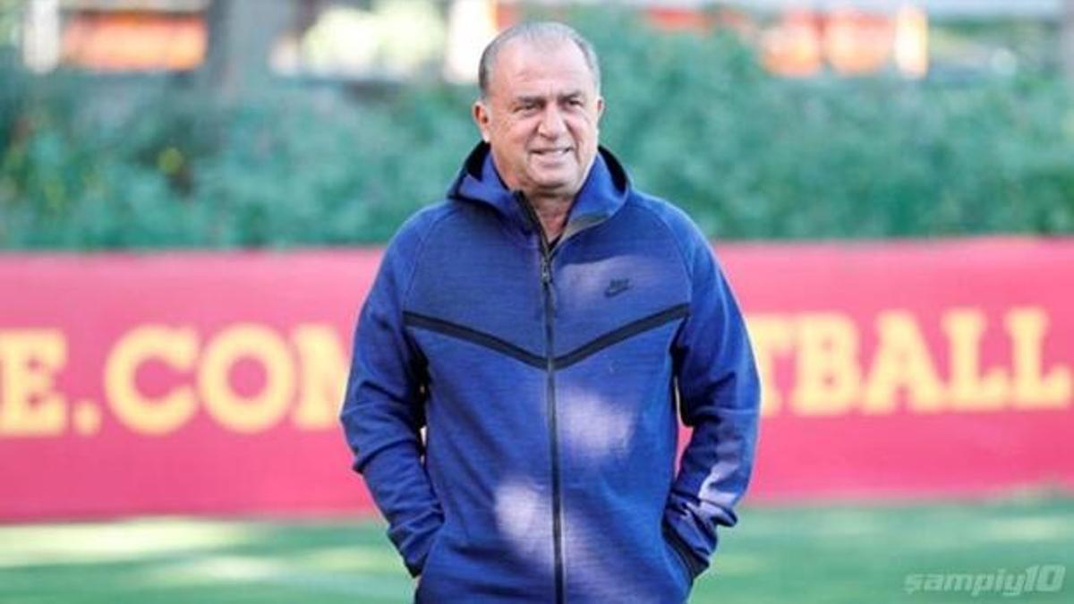 Galatasaray'da futbolcular ve teknik ekip indirimi kabul etti!