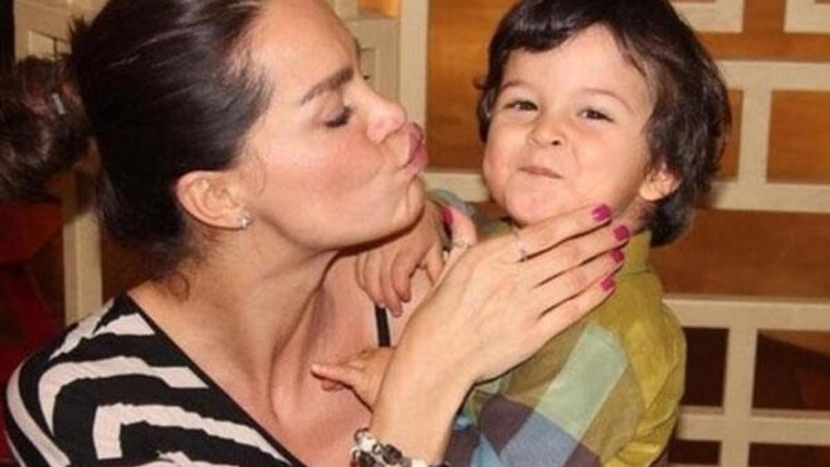 Ebru Şallı İstanbul'u terk ediyor