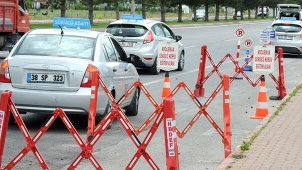 MEB, ehliyet kursu ve sınavlarında alınacak koronavirüs önlemlerini açıkladı