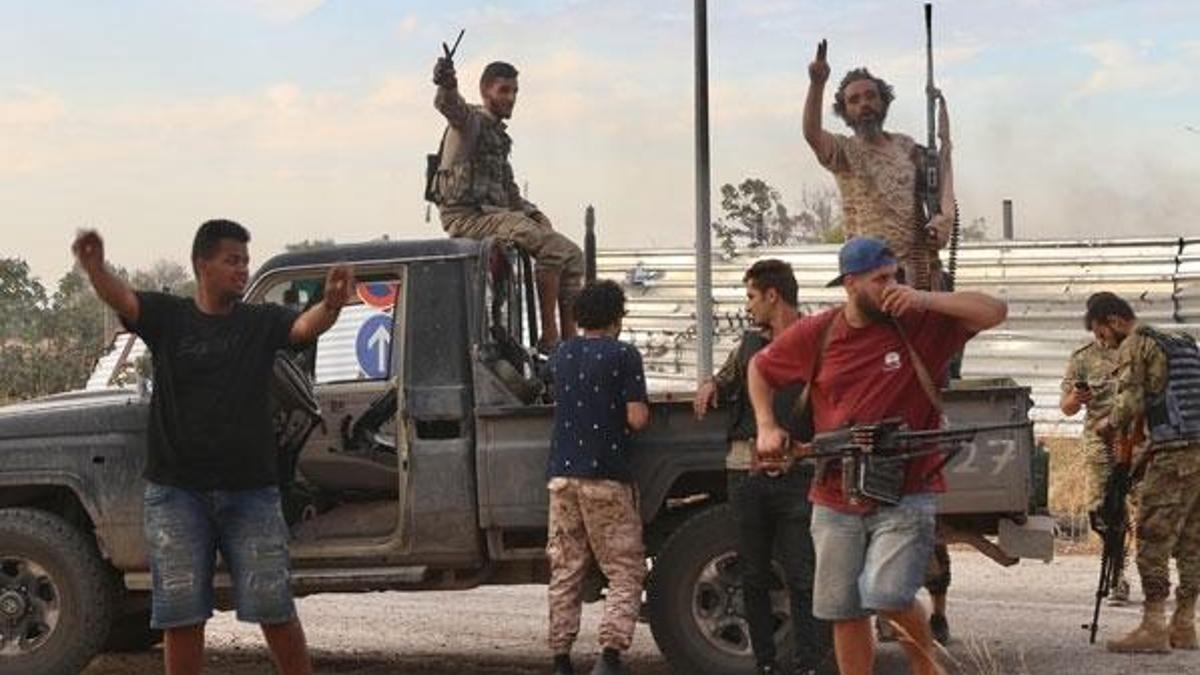 Libya Ordusu başkent Trablus'u kontrol altına aldı