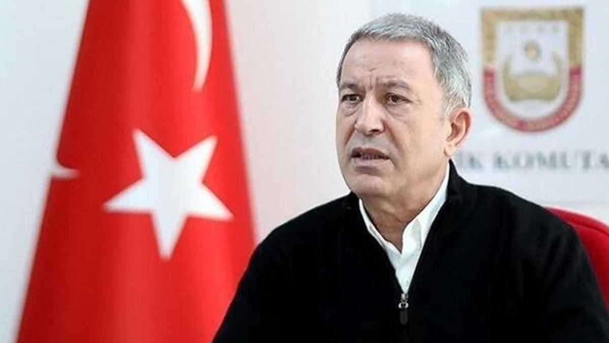 Bakan Akar'dan İdlib şehidi için başsağlığı mesajı
