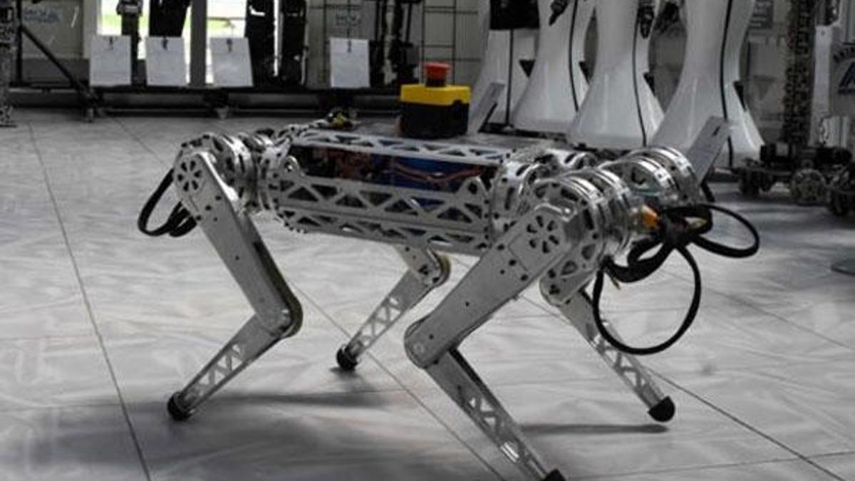 Konya'da ARAT isimli robot üretildi!