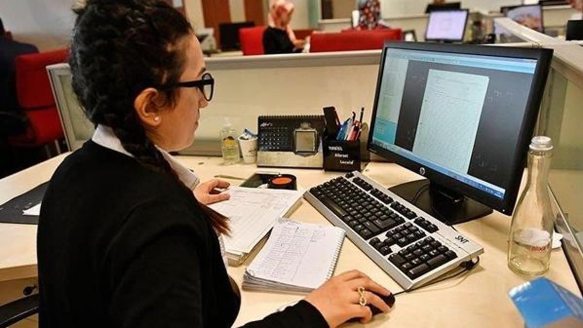 İdari izinde ek ders kesilir mi? İdari izinde ek ders ödenir mi 2020?