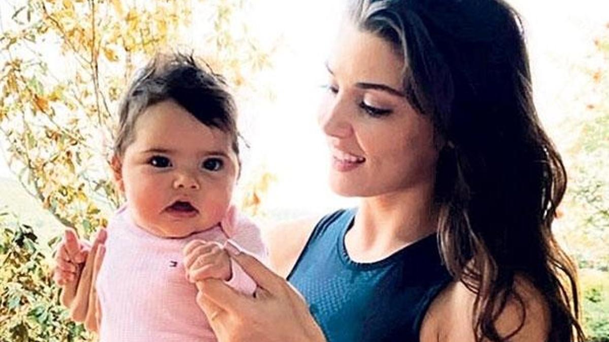 Hande Erçel'e mesaj yağdı!