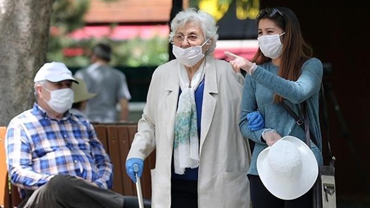 65 yaş üstü ne zaman sokağa çıkacak? Bugün 65 yaş üstü sokağa çıkma izni saat kaçta? 65 yaş üstü izin saatleri...