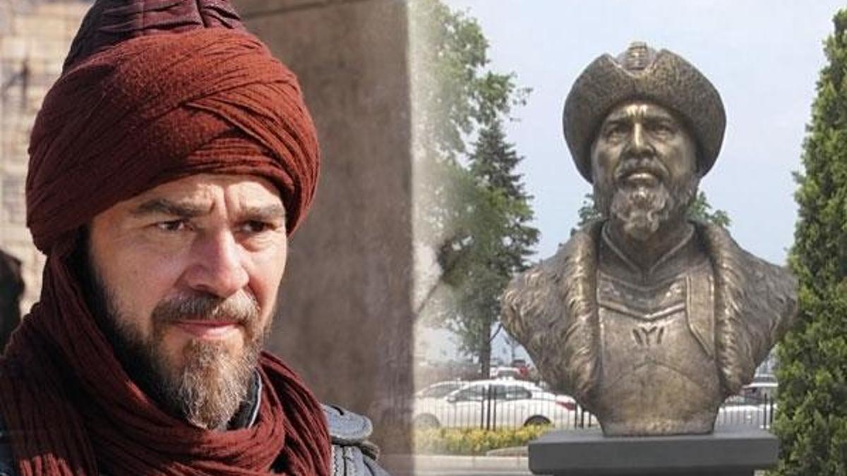 Engin Altan Düzyatan'a benzeyen Ertuğrul Gazi büstü nedeniyle 2 yönetici görevden alındı