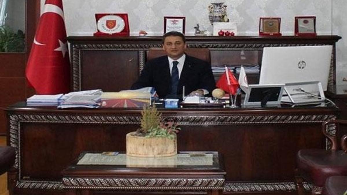 Erol Karaömeroğlu kimdir? Yeni Sinop Valilisi Erol Karaömerli nereli, evli mi?
